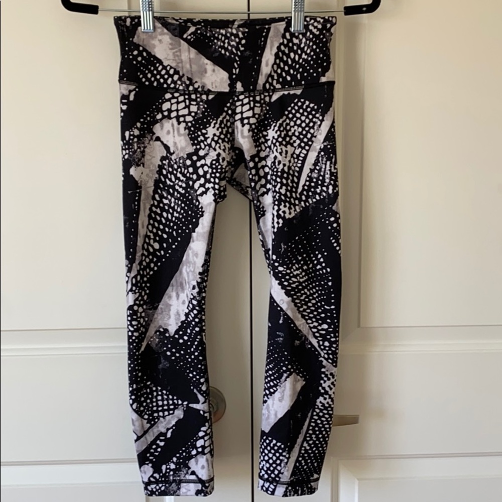 lululemon athletica Black and White Abstract Print Leggings